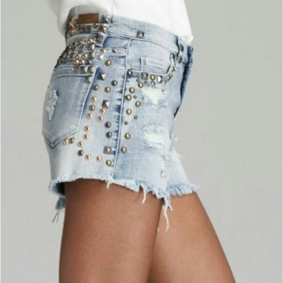 $108 BLANK NYC Heavy STUDDED Sz 29 Hi-Rise JEAN Shorts CUT OFFS embellished - Picture 3 of 11